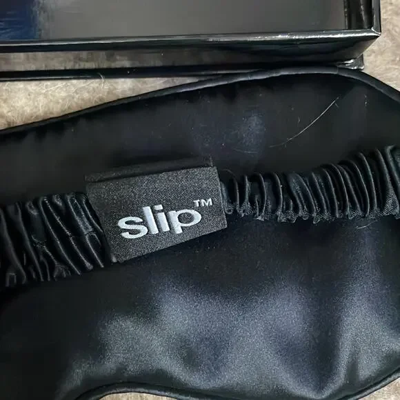 Slip Pure Silk Black Sleep Eye Mask - Picture 5 of 5